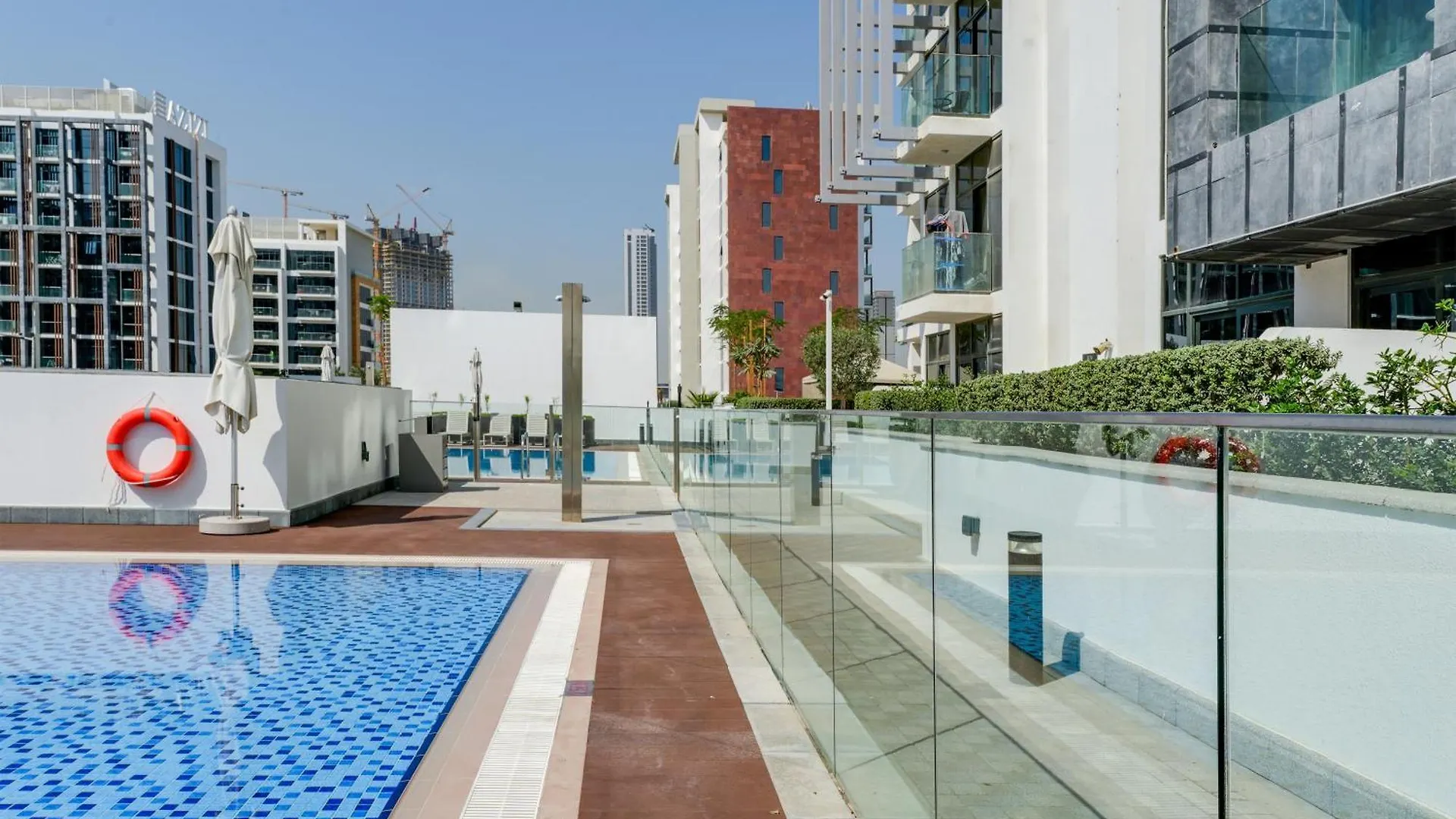 Amazing Studio In Azizi Riviera 9,City & Pool View Dubai Apartment