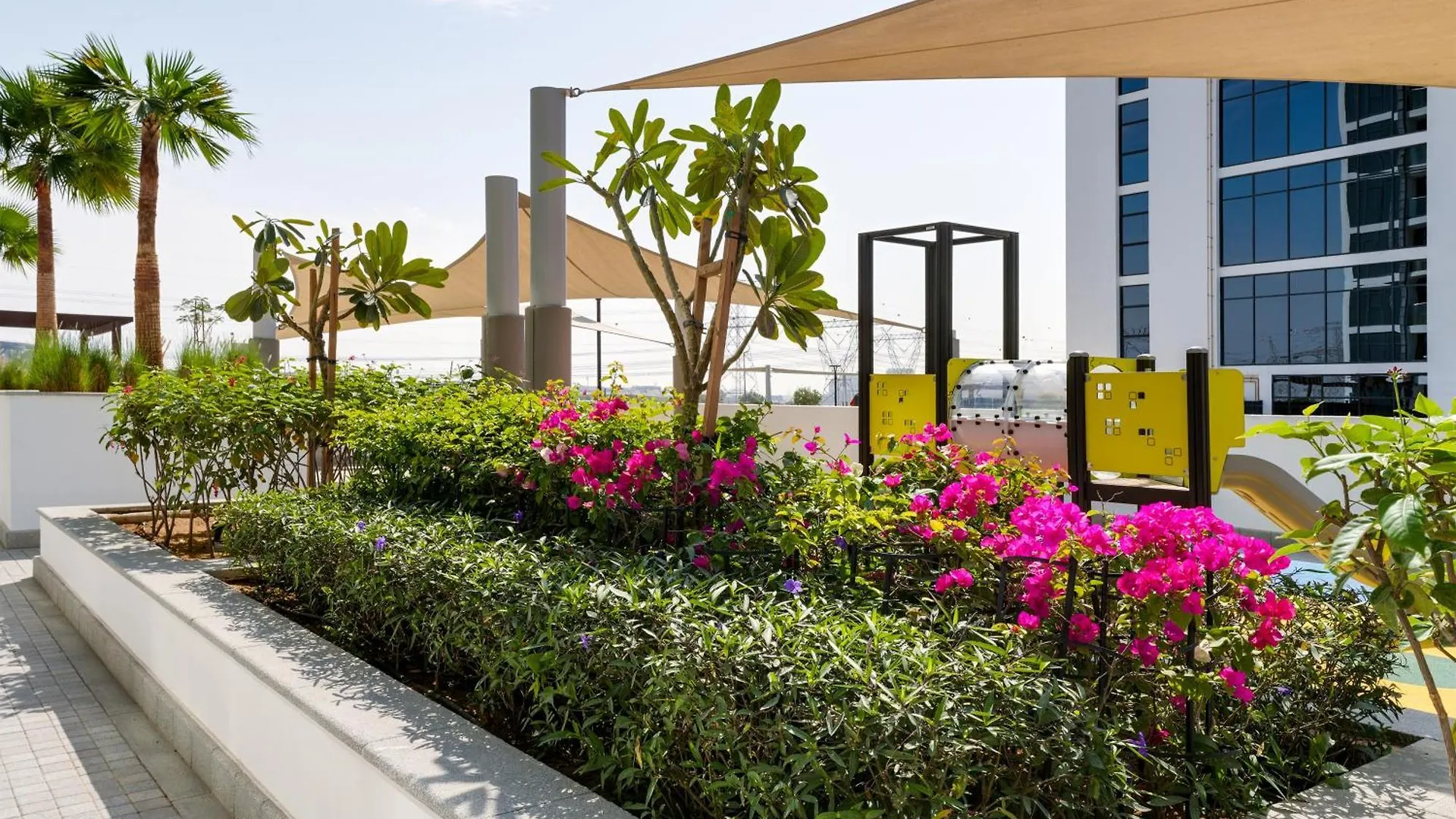 Amazing Studio In Azizi Riviera 9,City & Pool View Dubai Appartement
