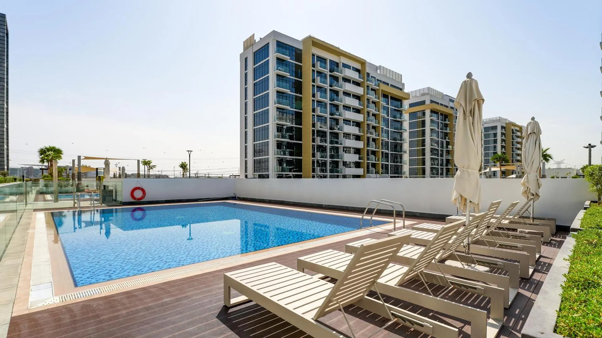 Amazing Studio In Azizi Riviera 9,City & Pool View Dubai