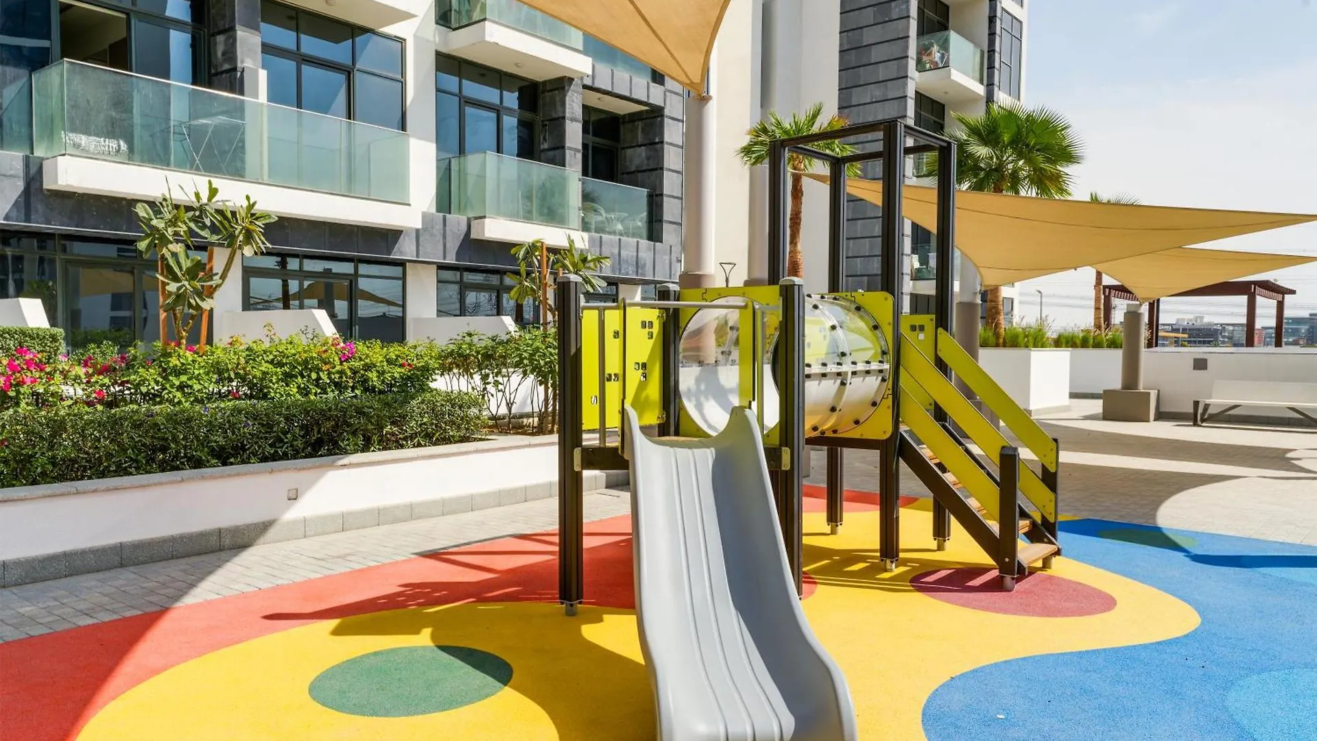 Amazing Studio In Azizi Riviera 9,City & Pool View Dubai United Arab Emirates